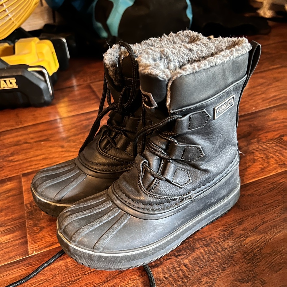 Boys London fog snow boots